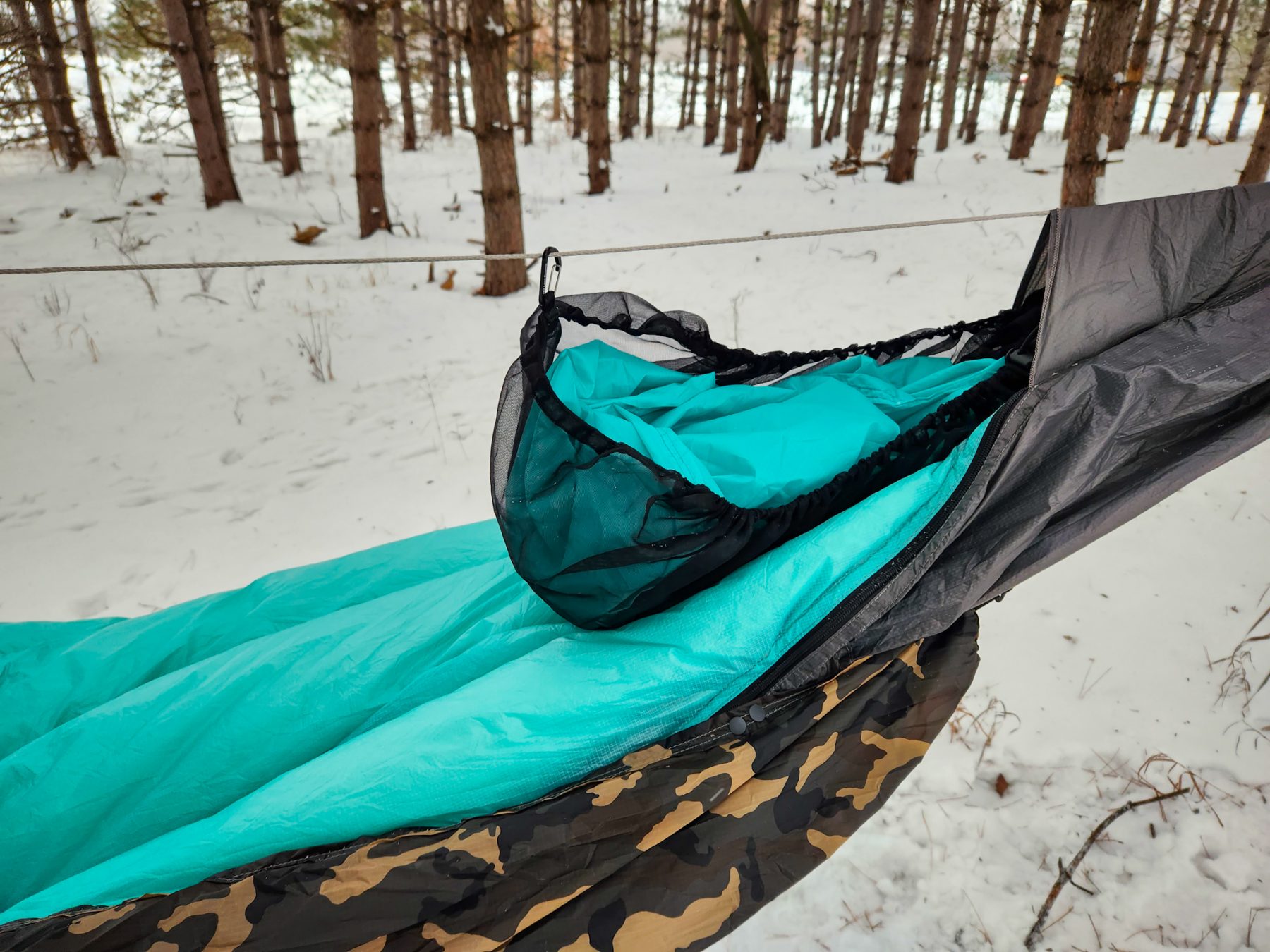 Corner Pocket Hammock Storage